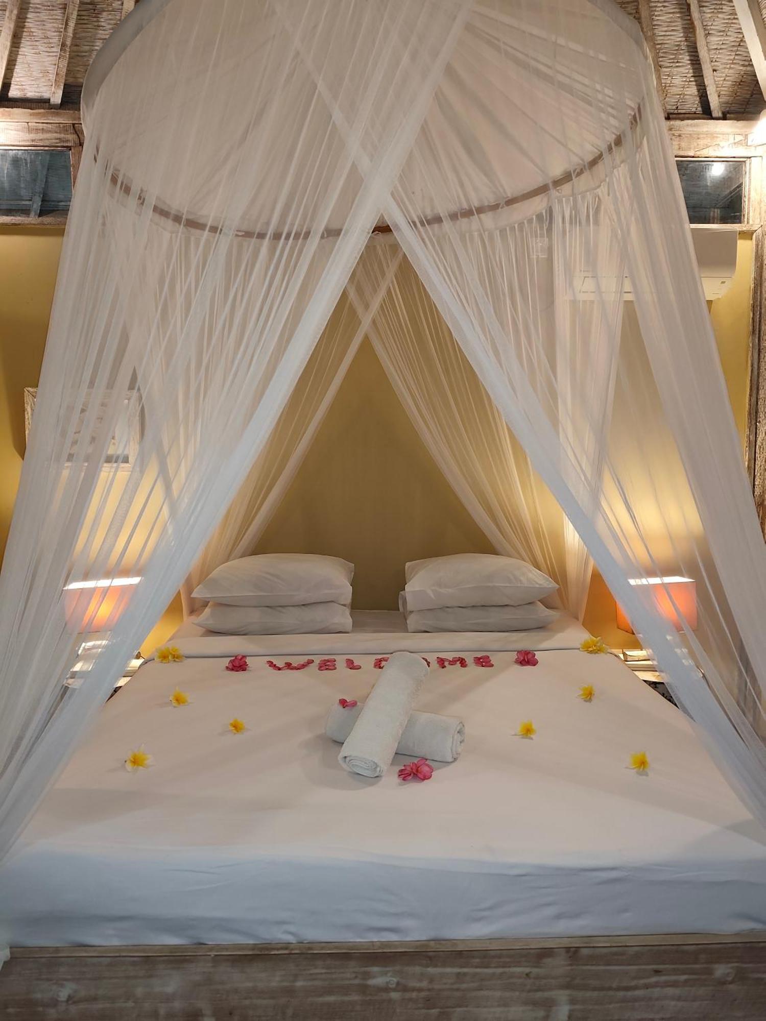 Villa Ibu Gili Trawangan Extérieur photo